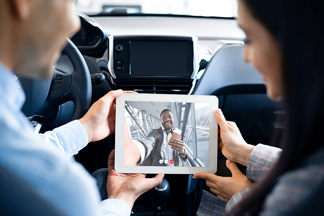 Online vergaderen in de auto is risicovol